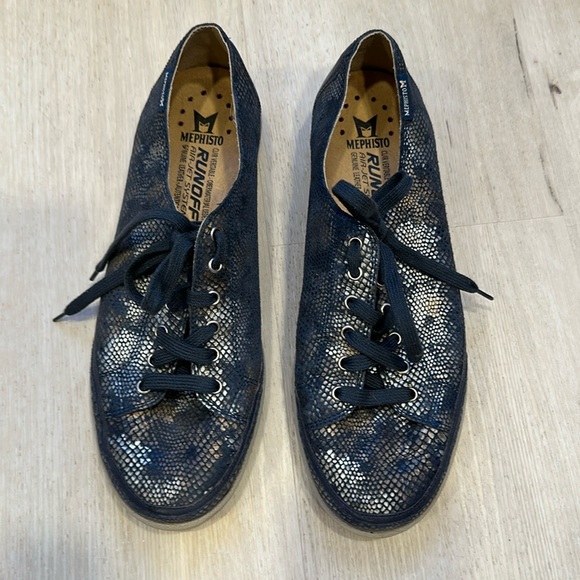 🦋Mephisto Run Off Tennis Shoes🦋 - Picture 1 of 5